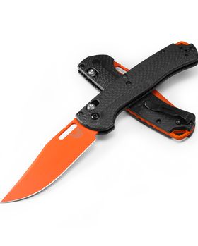 Benchmade Taggedout - HUNT Series - CPM-MagnaCut - Carbon Fiber - 15535OR-01