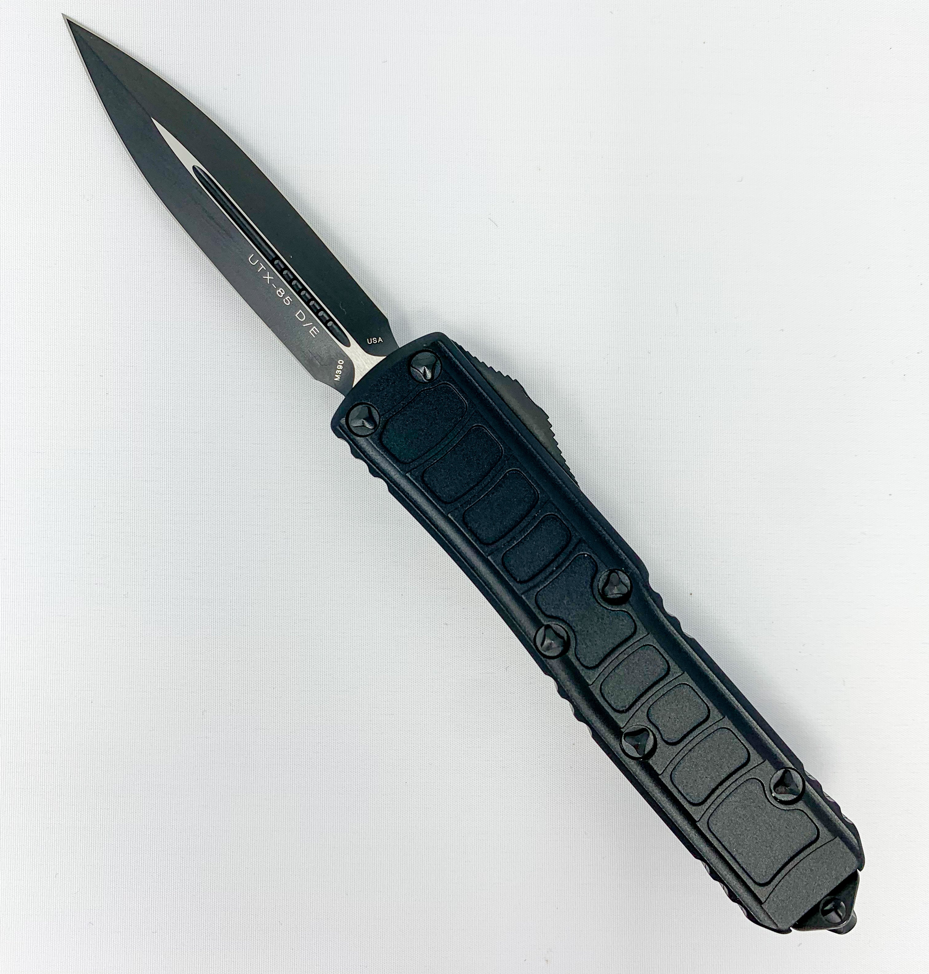 Microtech UTX-85 - Double Edge - Black Hardware - Standard Edge - Black Stepside Chassis - 232II-1TS