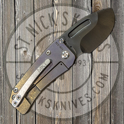 Medford - Der Hund - S35VN - PVD Blade Finish - Standard Grind - Ano Fade Handle - MK203MKT