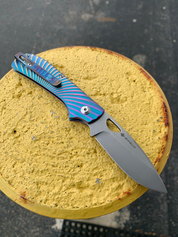 Kizer Zipslip - Lightning Strike Clip and Spring - Ano Fade and Highlights Handle - St. Nick's Custom Anodization