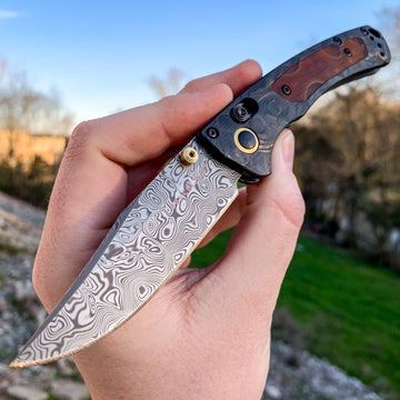 Benchmade - Gold Class - Mini Crooked River - AXIS Lock - Damasteel - Marble CF w/ Alume Inlays -  15085-201