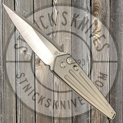 Medford - Nosferatu Auto - S35VN -Tumbled Blade - Tumbled Handles - Standard Hardware and Clip - Black Aluminum Breaker