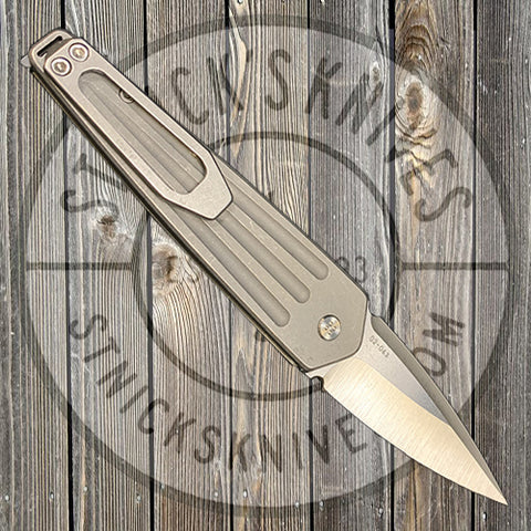 Medford - Nosferatu Auto - S35VN -Tumbled Blade - Tumbled Handles - Standard Hardware and Clip - Black Aluminum Breaker